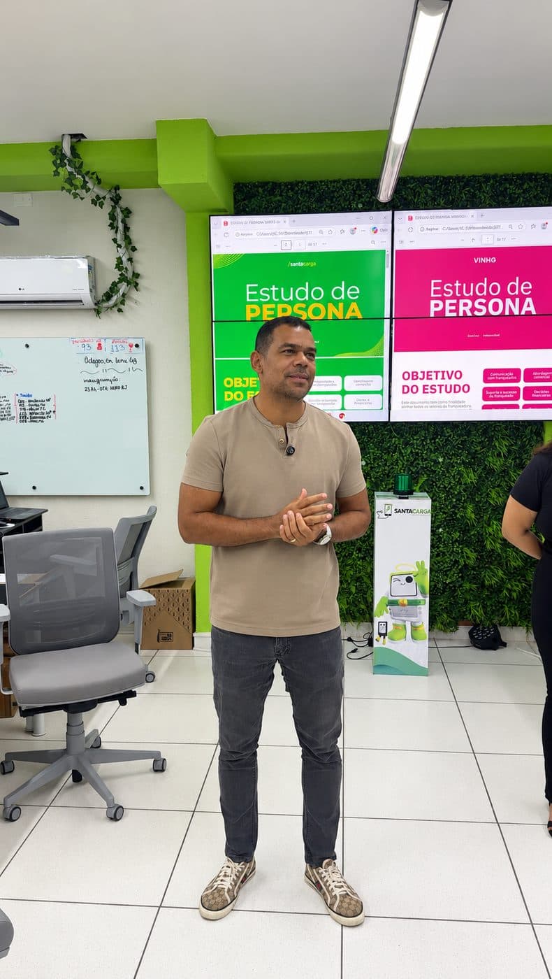 Rafael em treinamento corporativo na Santa Carga